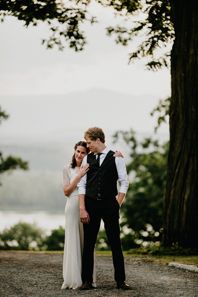 Hudson New York Oak Hill Summer Wedding