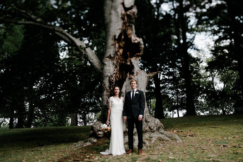 Hudson New York Oak Hill Summer Wedding