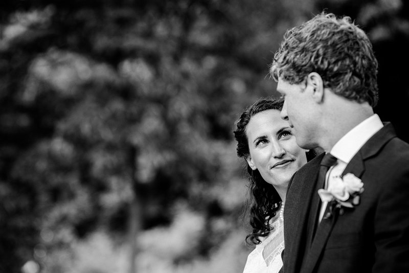 Hudson New York Oak Hill Summer Wedding