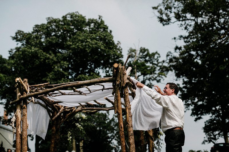 Hudson New York Oak Hill Summer Wedding