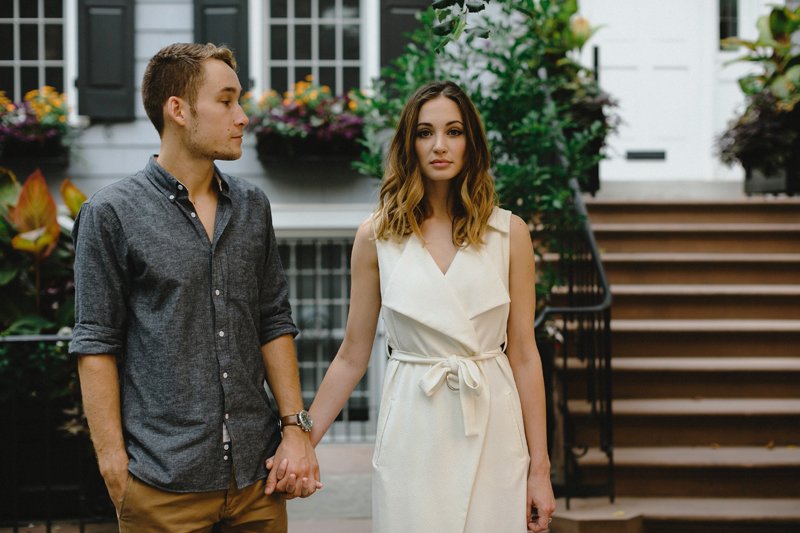 stylish brooklyn heights promenade engagement session