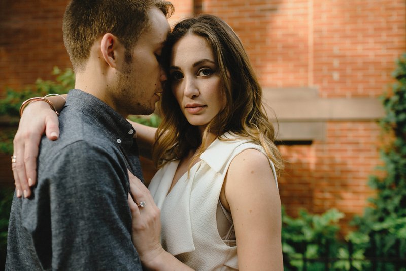 stylish brooklyn heights promenade engagement session