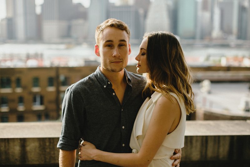 stylish brooklyn heights promenade engagement session